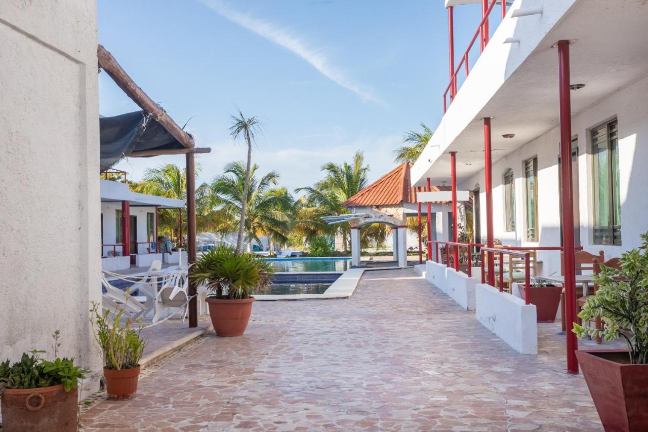 Pelican Inn At Las Dunas เชเลม ภายนอก รูปภาพ