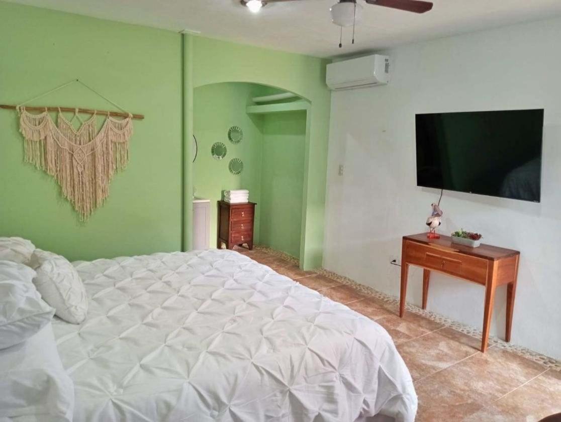 Pelican Inn At Las Dunas เชเลม ภายนอก รูปภาพ
