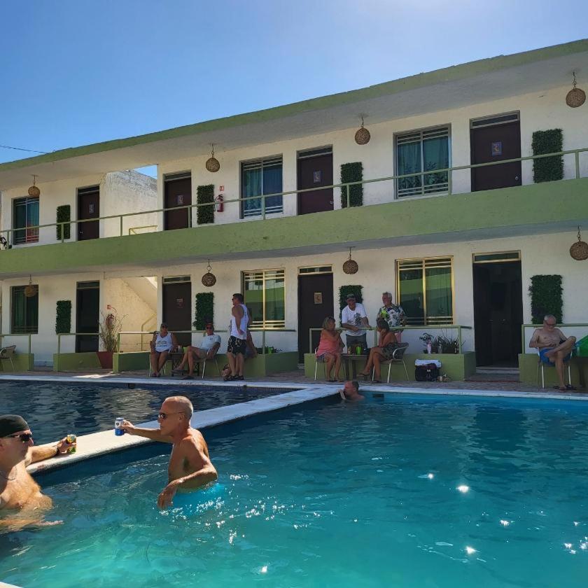 Pelican Inn At Las Dunas เชเลม ภายนอก รูปภาพ